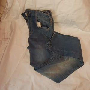 NWOT Bullhead Skinny Jeans